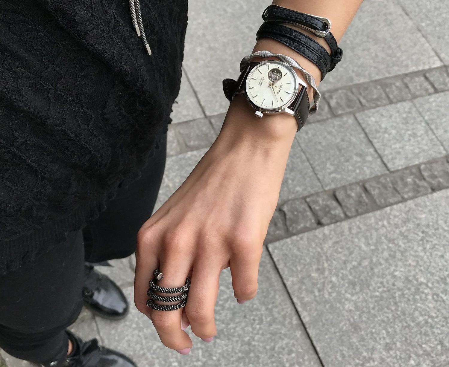 Bransoletka skórzana damska   ✓Czarne bransoletki ✓ Srebrne bransoletki w sklepie zegarki-diament.pl✓ Autoryzowany sklep✓ Kurier Gratis 24h✓ Gwarancja najniższej ceny.jpg